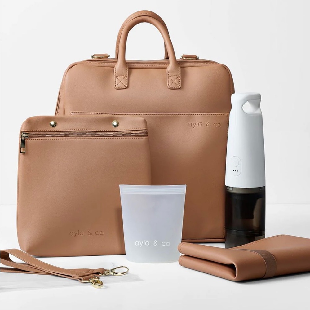 Perfect diaper bag and is able to fit good amount of things inside.